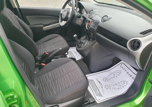 Mazda 2 cena 17700 przebieg: 190000, rok produkcji 2008 z Łazy małe 379